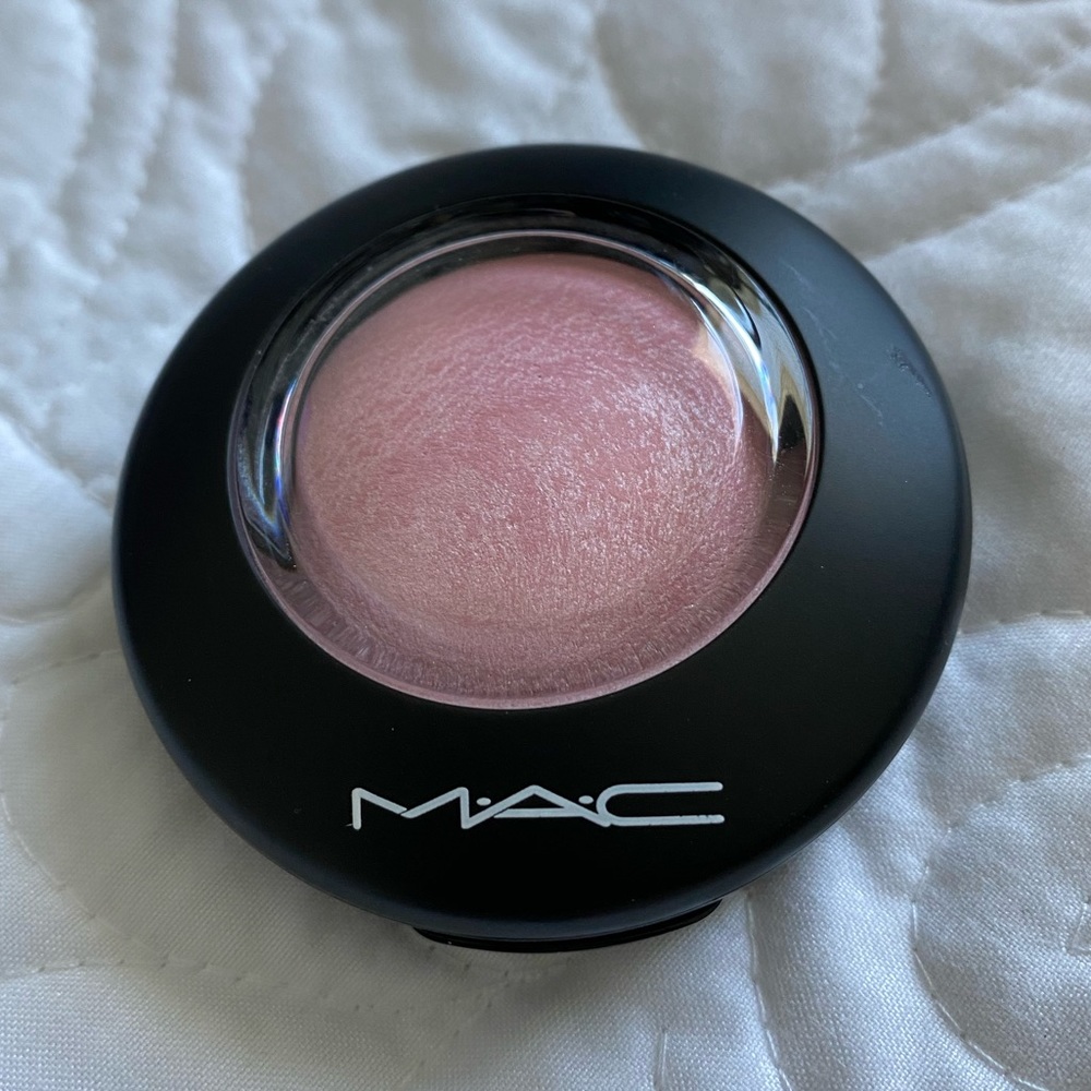 Mac Mineral Blush in color: “Just A Wisp”